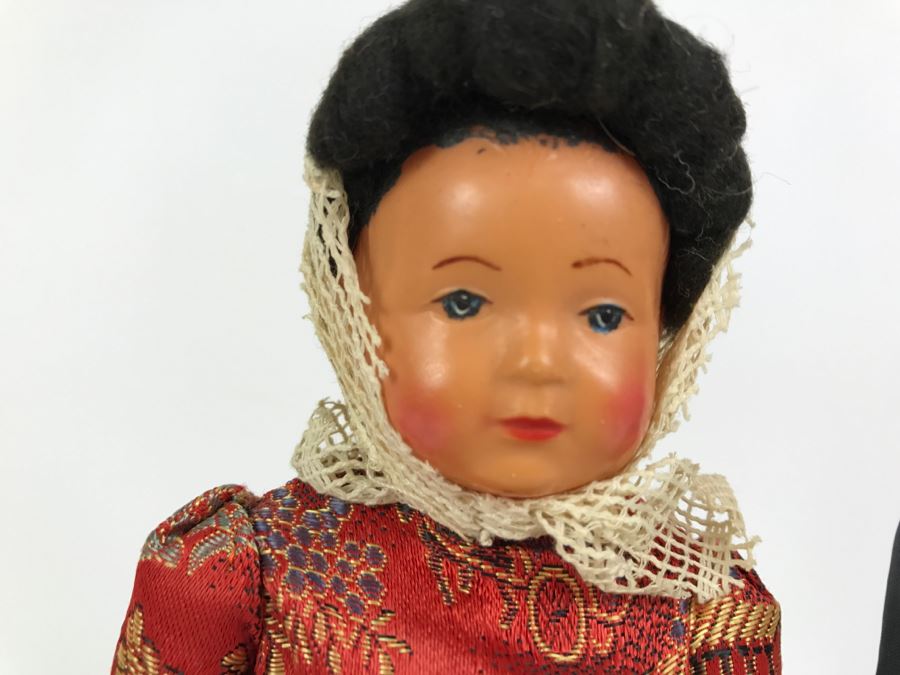 Pair Of Vintage International Dolls [Photo 3]