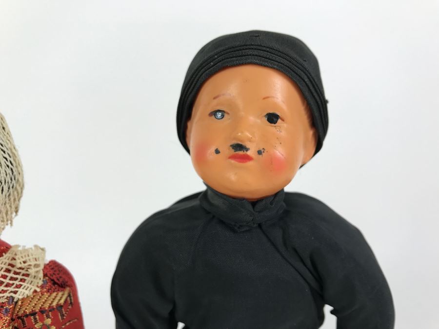 Pair Of Vintage International Dolls [Photo 4]