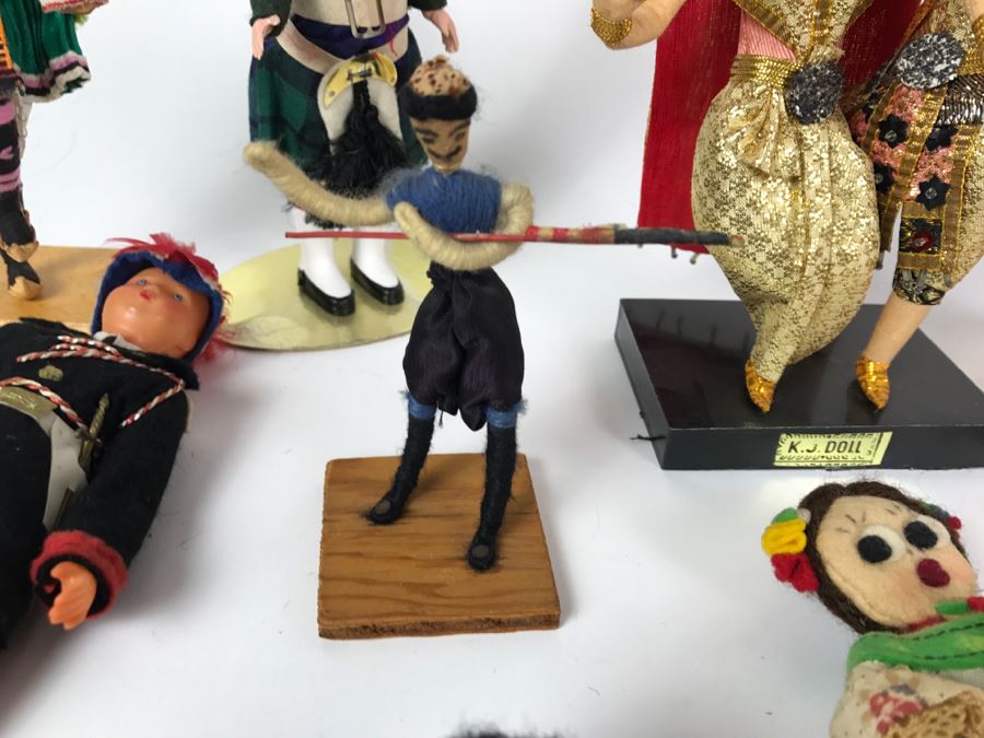 Collection Of Vintage International Dolls - See All Photos [Photo 27]