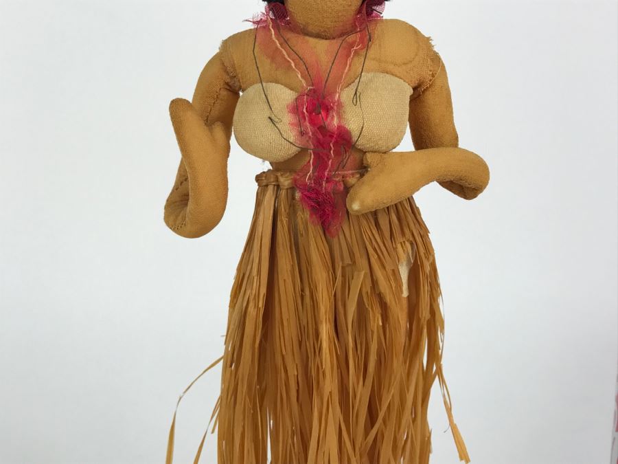 Vintage Hawaiian Hula Girl Doll [Photo 4]