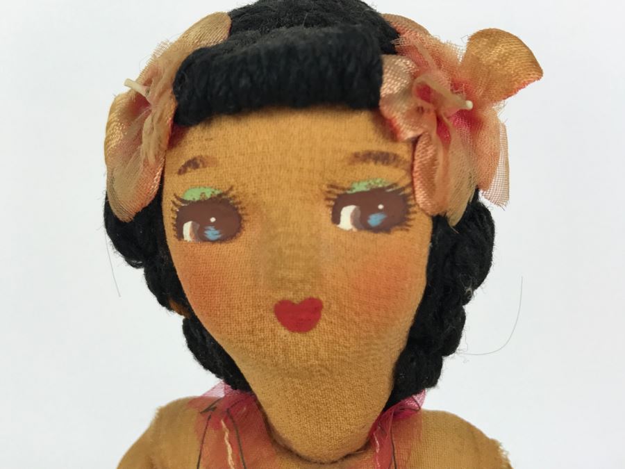 Vintage Hawaiian Hula Girl Doll [Photo 3]