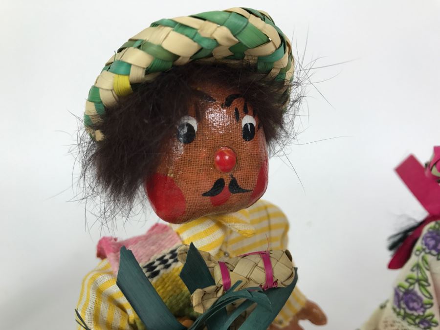 Pair Of Vintage Mexican Dolls [Photo 3]