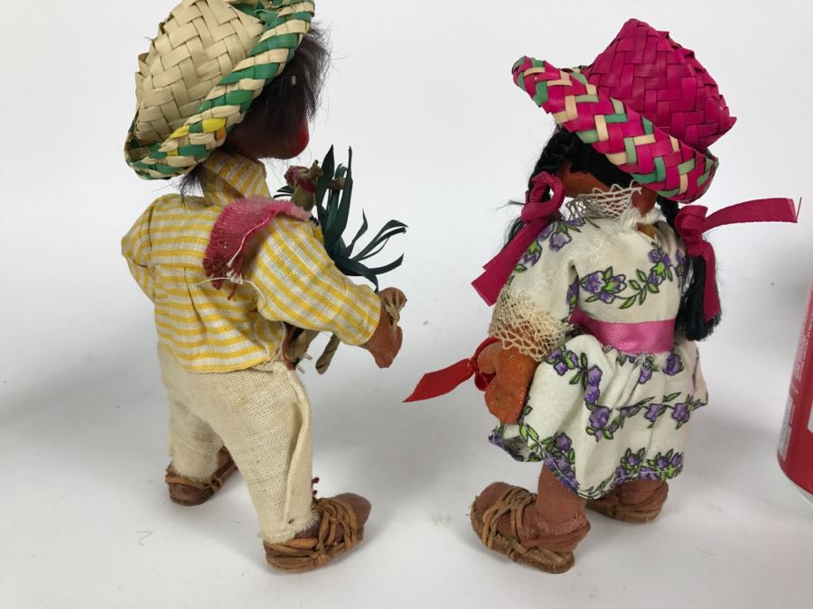 Pair Of Vintage Mexican Dolls [Photo 8]