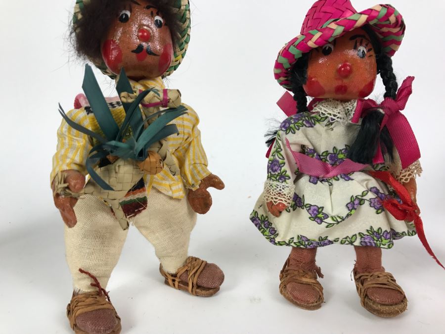 Pair Of Vintage Mexican Dolls [Photo 5]