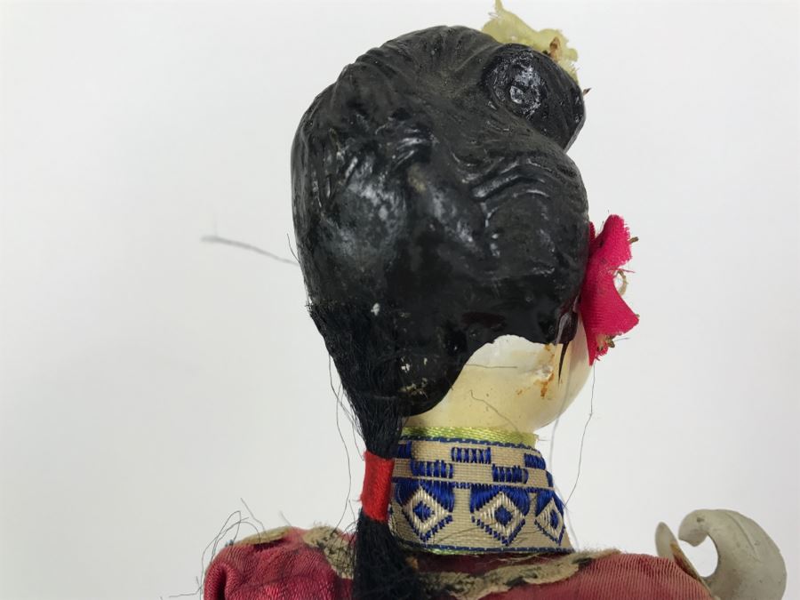 Pair Of Vintage Asian Dolls [Photo 15]