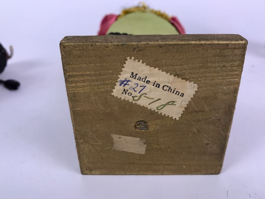 Pair Of Vintage Asian Dolls [Photo 16]