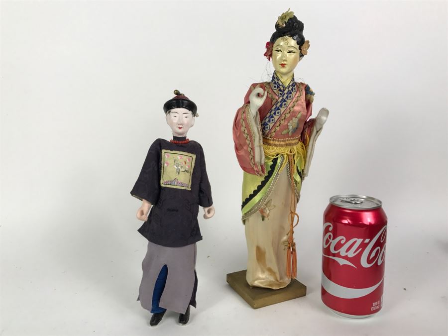 Pair Of Vintage Asian Dolls [Photo 1]