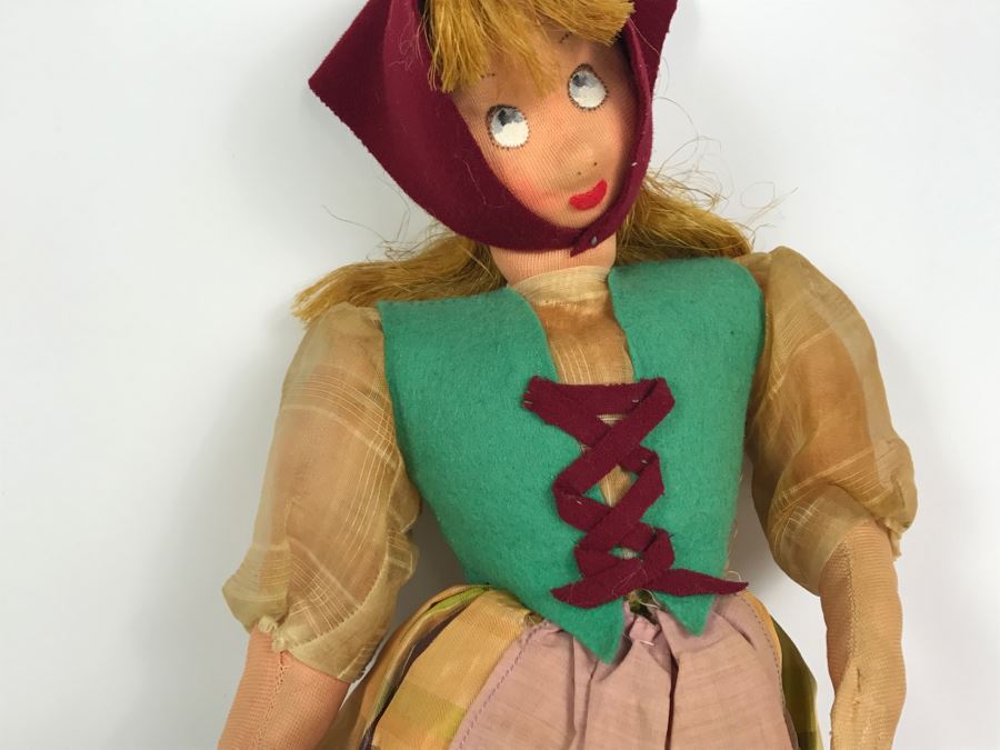 Vintage International Doll [Photo 5]
