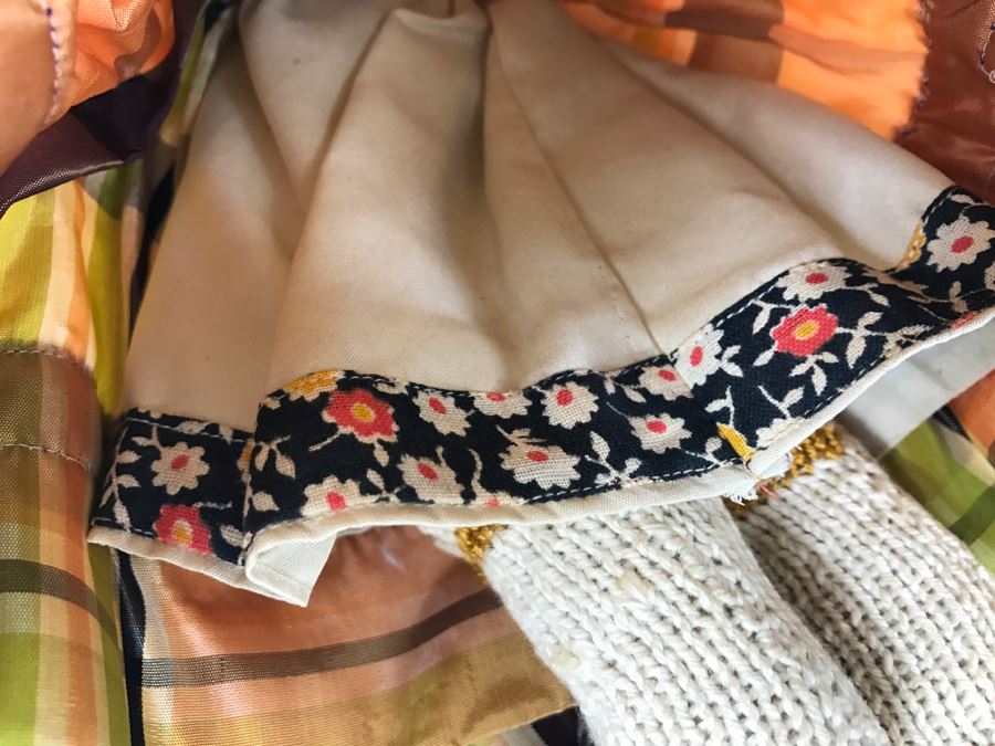 Vintage International Doll [Photo 10]