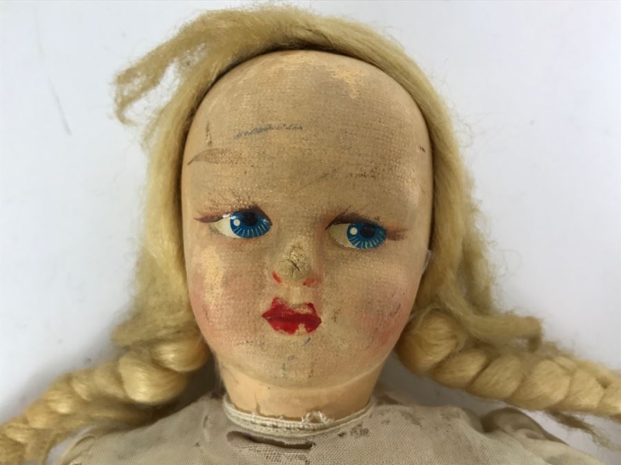 Vintage Doll [Photo 2]