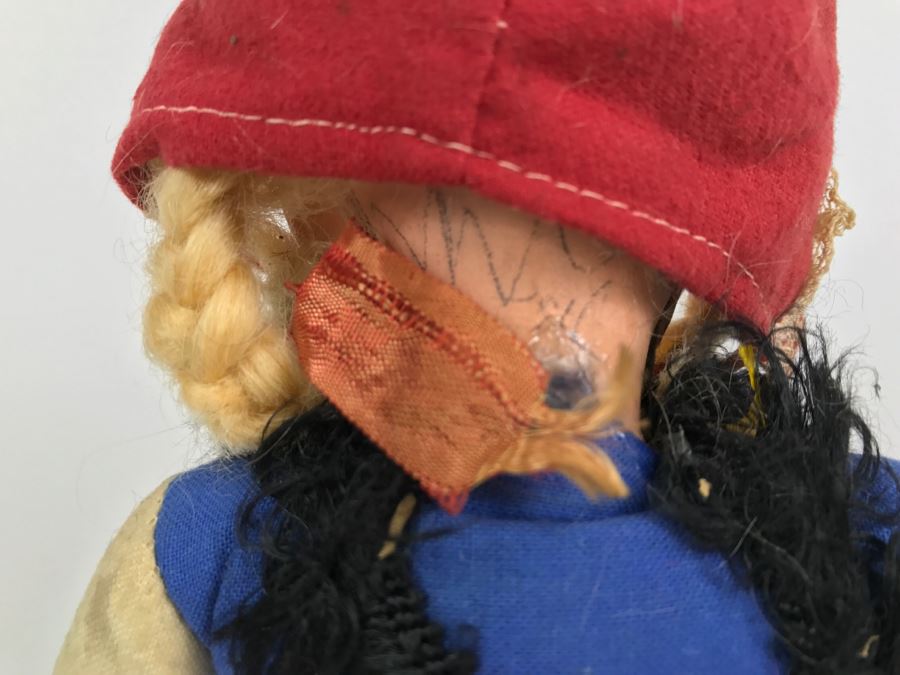 Vintage International Doll [Photo 12]
