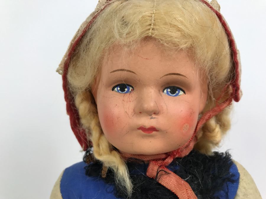 Vintage International Doll [Photo 2]