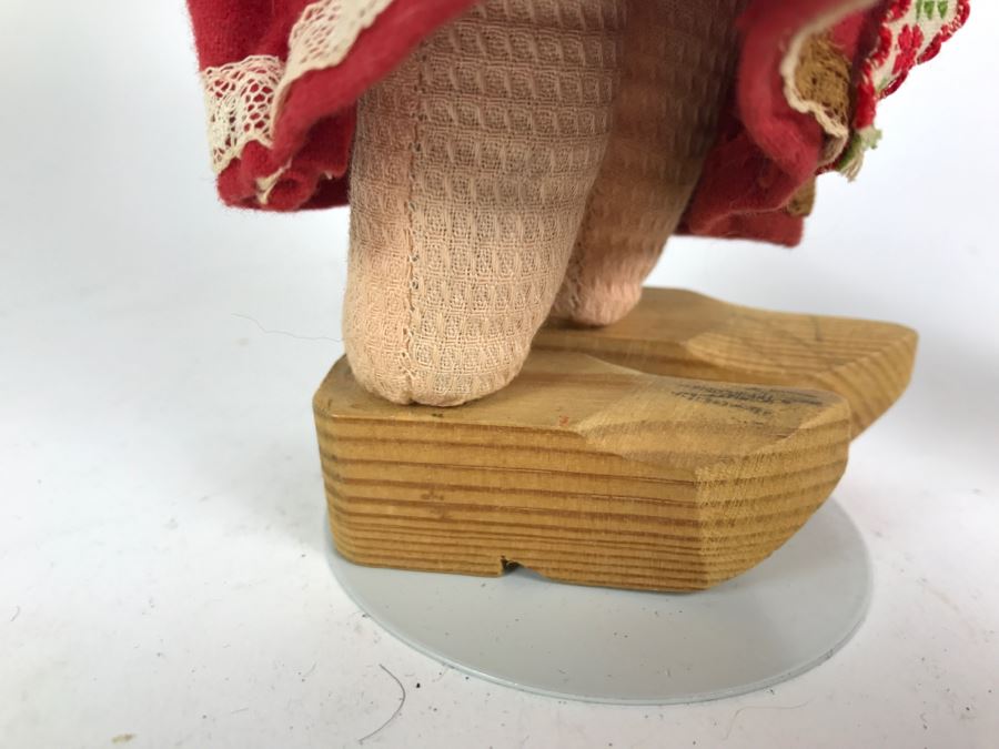 Vintage International Doll [Photo 10]