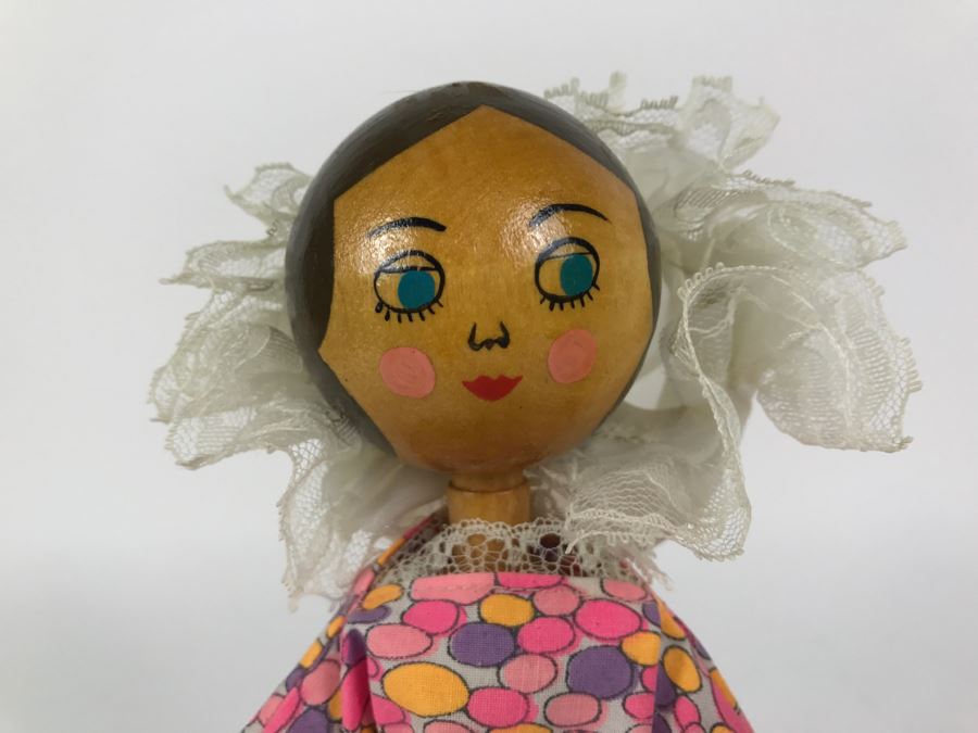 Vintage Peggy Nisbet Little Bo Peep Made In England [Photo 4]