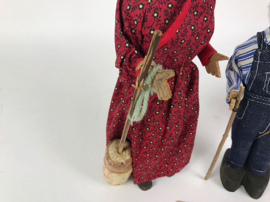 Pair of Holston Mountain Arts And Crafts Co-Operative Dolls Virginia Wooden Dolls By Lala Farmer [Photo 3]