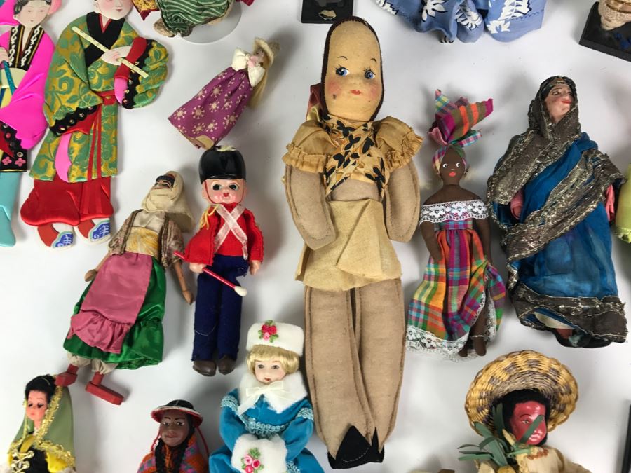 Collection Of Vintage International Dolls - See All Photos [Photo 4]