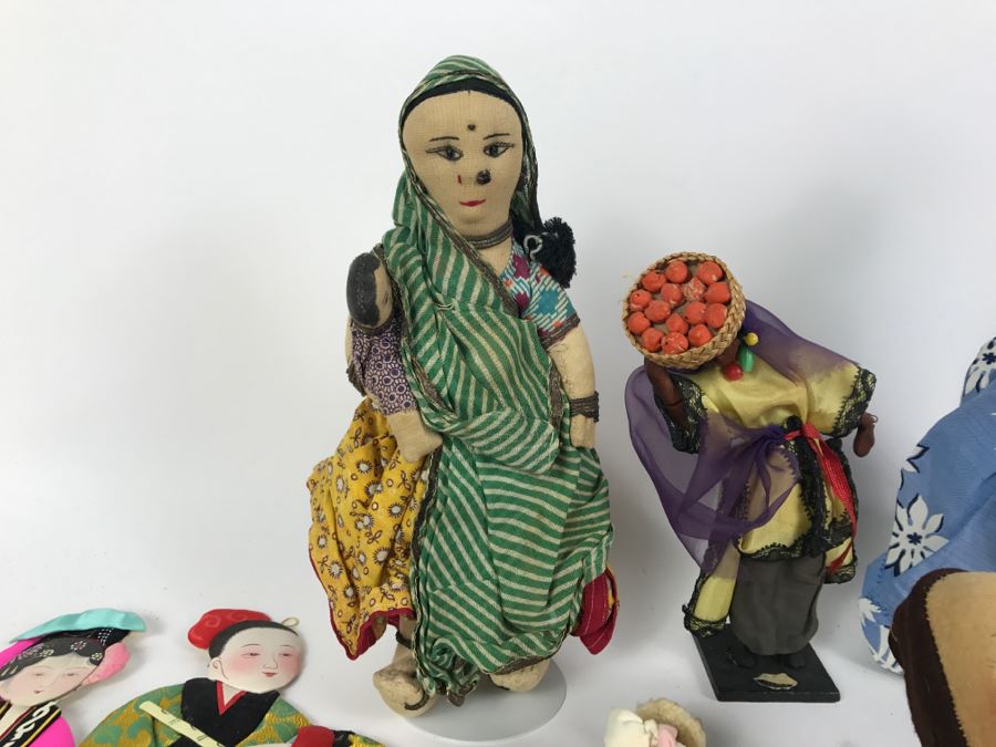 Collection Of Vintage International Dolls - See All Photos [Photo 26]