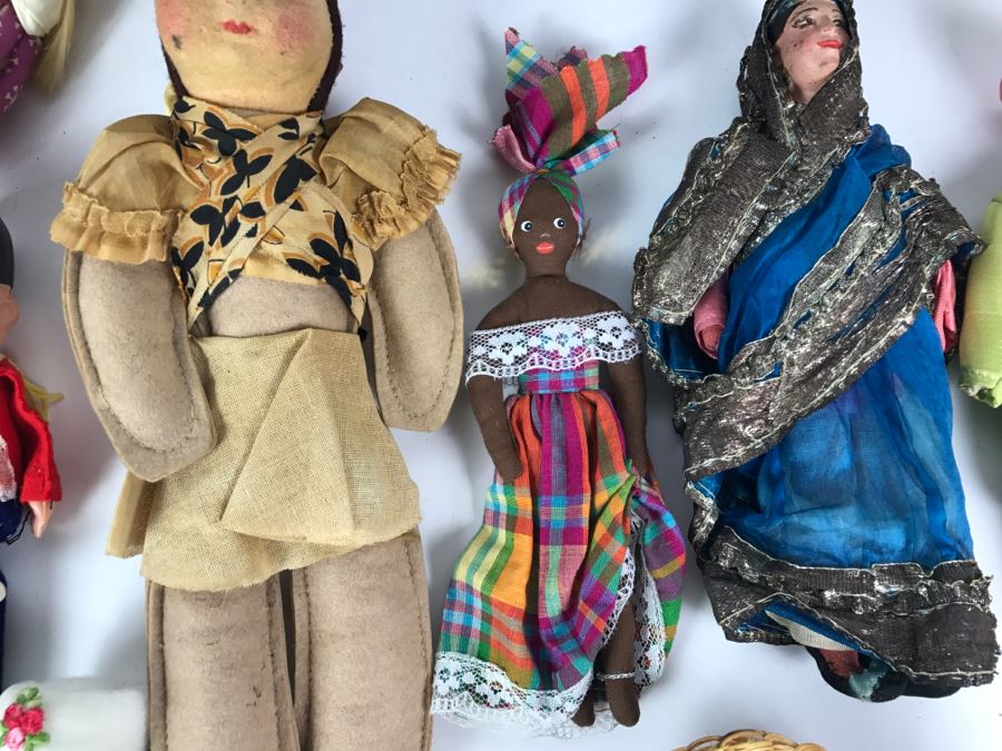 Collection Of Vintage International Dolls - See All Photos [Photo 7]