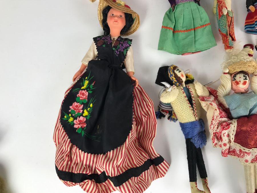 Collection Of Vintage International Dolls - See All Photos [Photo 16]