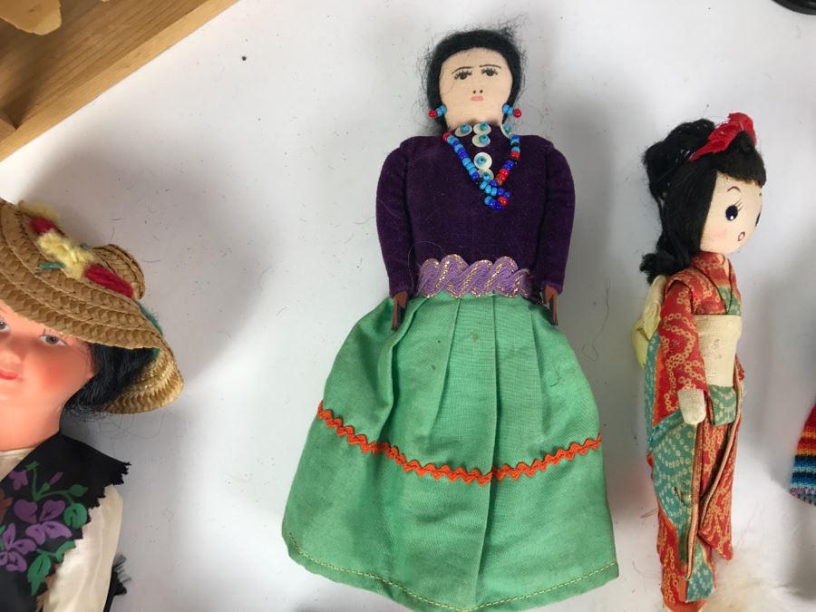 Collection Of Vintage International Dolls - See All Photos [Photo 12]