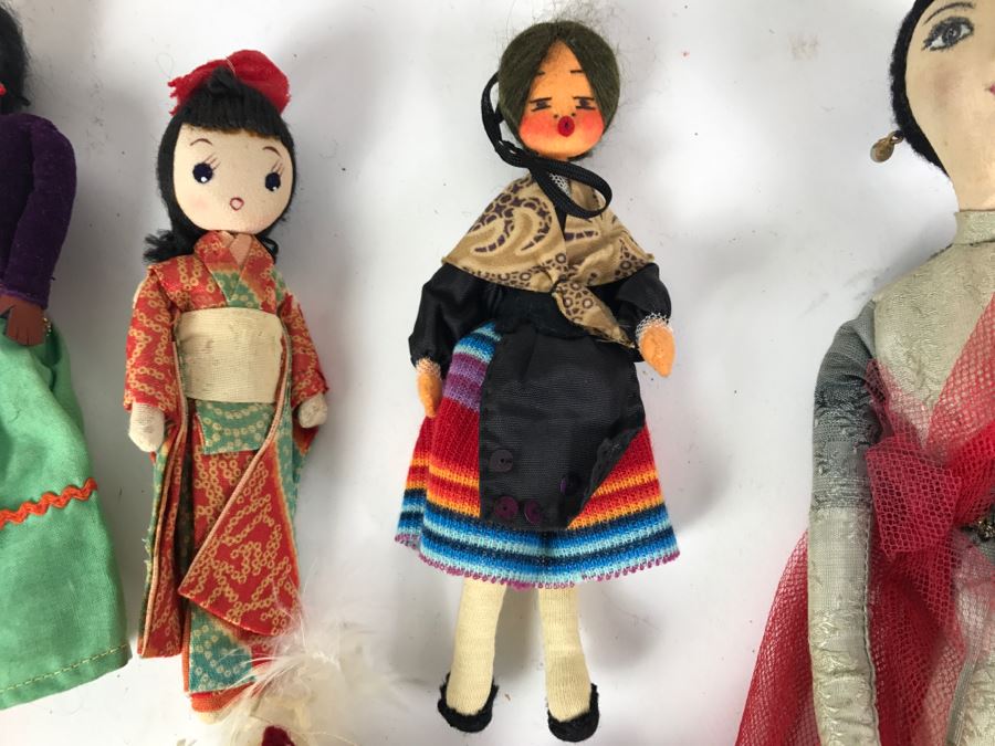 Collection Of Vintage International Dolls - See All Photos [Photo 8]
