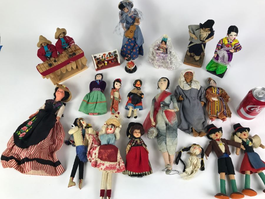 Collection Of Vintage International Dolls - See All Photos