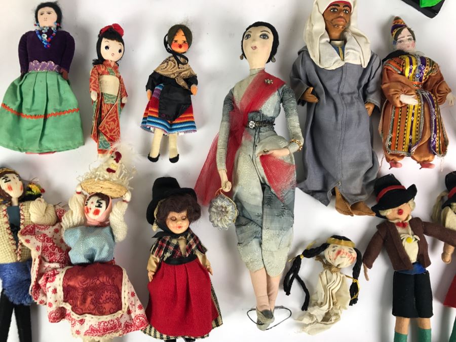 Collection Of Vintage International Dolls - See All Photos [Photo 3]