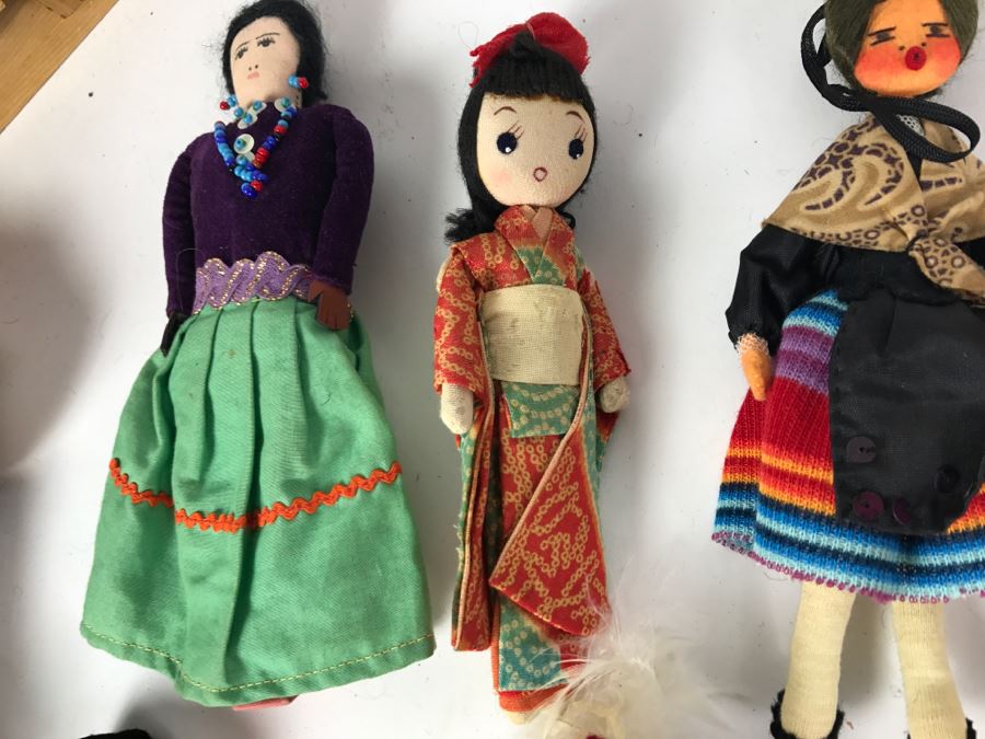 Collection Of Vintage International Dolls - See All Photos [Photo 10]