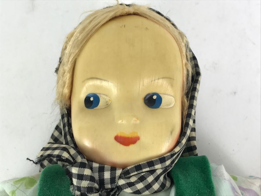 Vintage International Doll [Photo 3]
