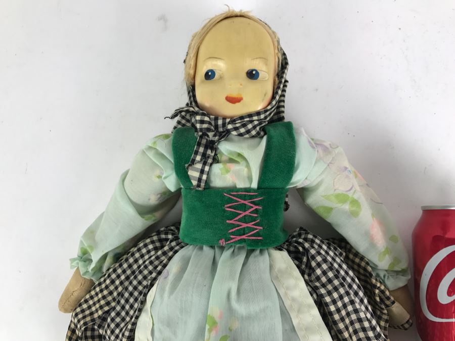 Vintage International Doll [Photo 2]
