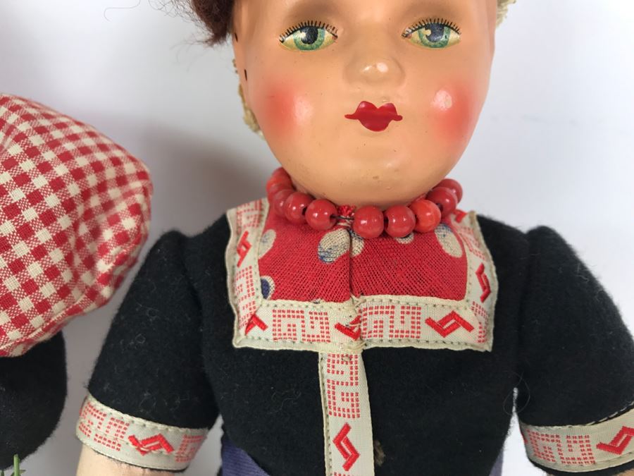 Pair Of Vintage International Dolls [Photo 13]
