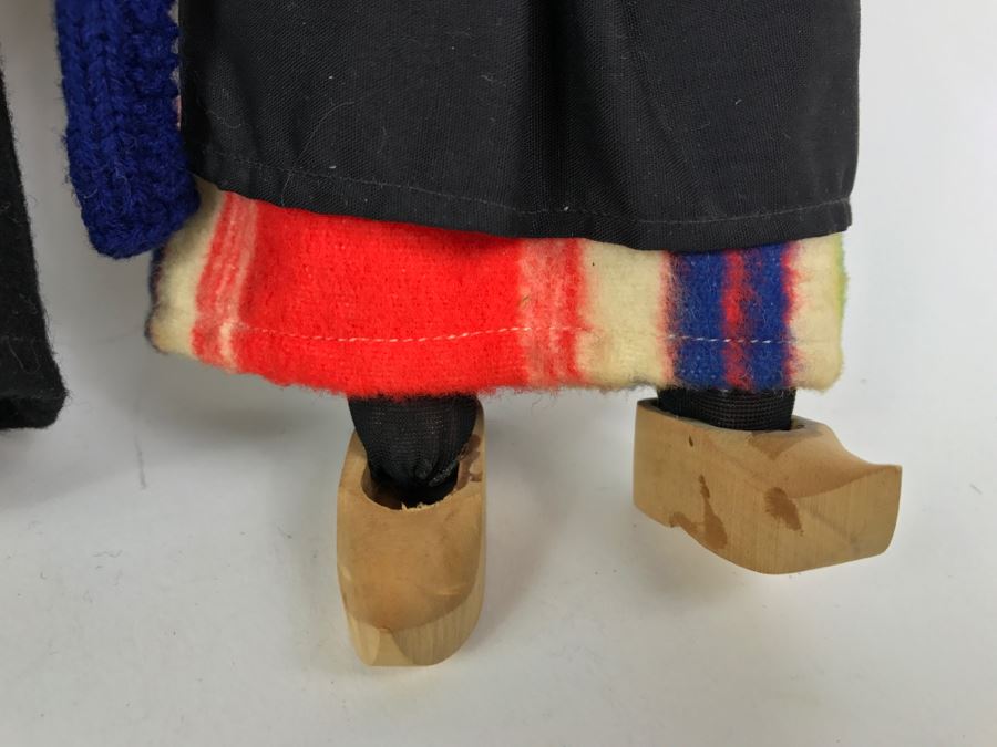 Pair Of Vintage International Dolls [Photo 15]