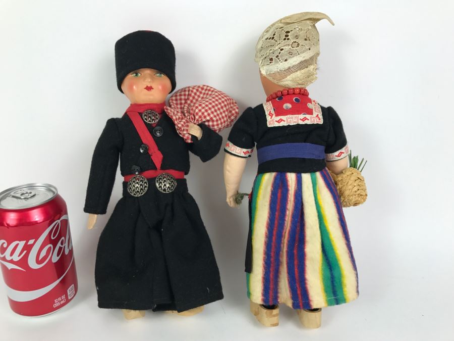 Pair Of Vintage International Dolls [Photo 16]