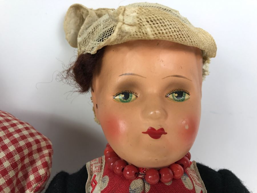 Pair Of Vintage International Dolls [Photo 12]