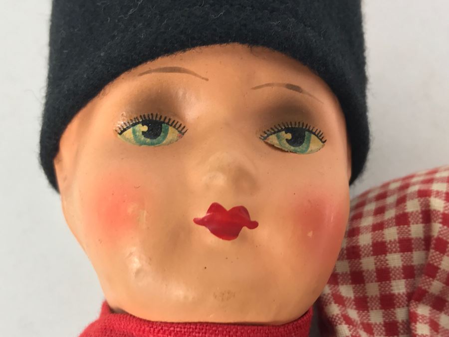Pair Of Vintage International Dolls [Photo 4]