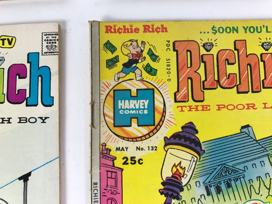 (6) Richie Rich Comic Books #125, 126, 128, 130, 131, 132 [Photo 13]