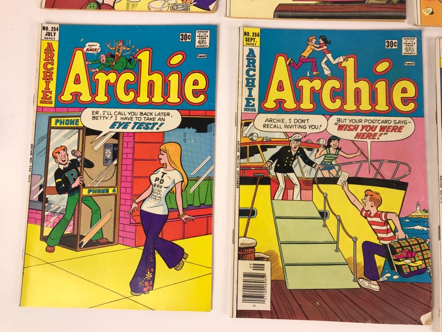 (10) Archie And Archie Annual Comic Books - Archie # 244, 245, 247, 249, 250, 254, 256, 275 And Pair Of Archie Annual #26 [Photo 8]