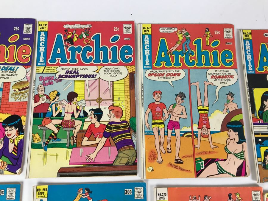 (10) Archie And Archie Annual Comic Books - Archie # 244, 245, 247, 249, 250, 254, 256, 275 And Pair Of Archie Annual #26 [Photo 4]