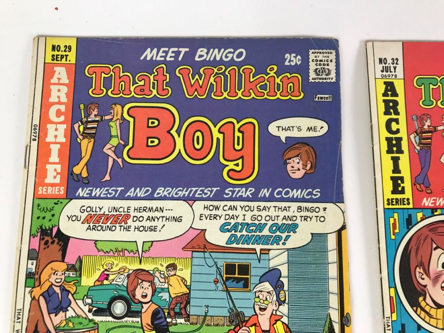 (9) Comic Books That Wilkin' Boy, Mad House Glads, Mad House Comics And Lil Jinx Christmas Bag [Photo 3]