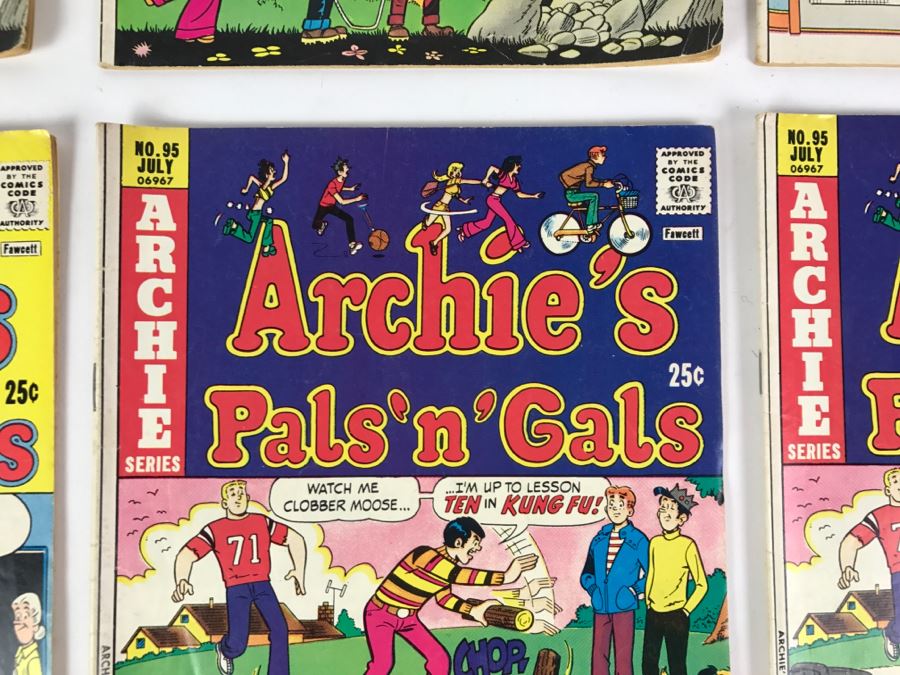 (10) Archie's Pals 'N' Gals Comic Books #88, 89, 89, 91, 91, 93, 94, 95, 95, 114 [Photo 11]