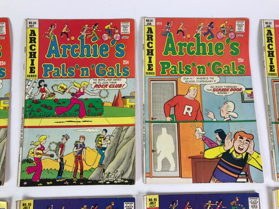(10) Archie's Pals 'N' Gals Comic Books #88, 89, 89, 91, 91, 93, 94, 95, 95, 114 [Photo 4]