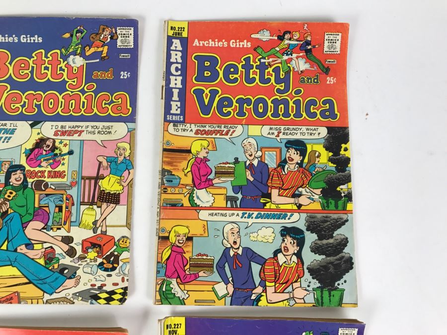 (6) Betty And Veronica Comic Books #220, 221, 222, 225, 226, 227 [Photo 4]
