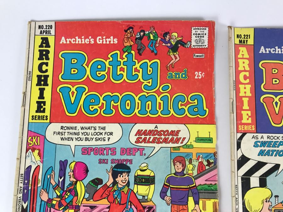 (6) Betty And Veronica Comic Books #220, 221, 222, 225, 226, 227