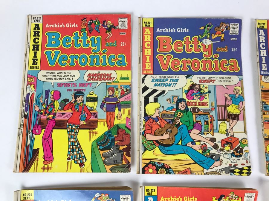 (6) Betty And Veronica Comic Books #220, 221, 222, 225, 226, 227 [Photo 2]