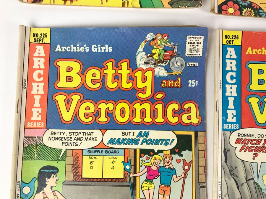 (6) Betty And Veronica Comic Books #220, 221, 222, 225, 226, 227 [Photo 7]