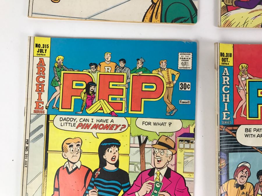 (8) PEP Comic Books #310, 312, 313, 314, 315, 318, 325, 326 [Photo 7]