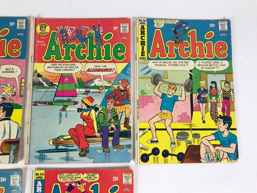 (7) Archie Comic Books #213, 232, 233, 234, 238, 240, 243 [Photo 4]