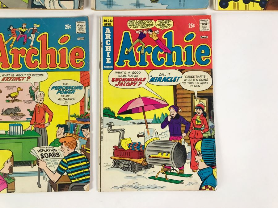 (7) Archie Comic Books #213, 232, 233, 234, 238, 240, 243 [Photo 8]