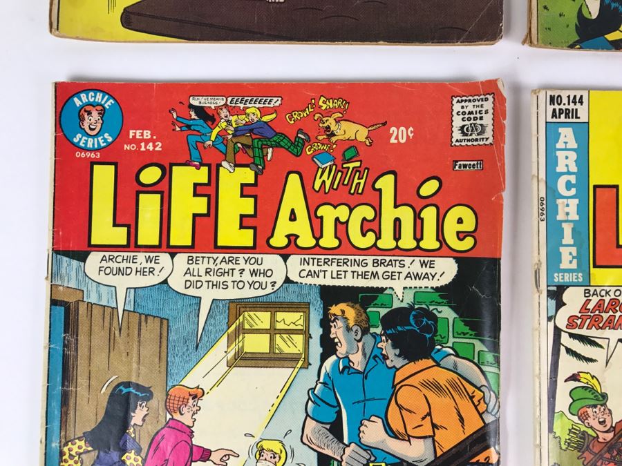 Life With Archie Comic Books #67, 71, 95, 141, 142, 144, 146, 147 [Photo 7]