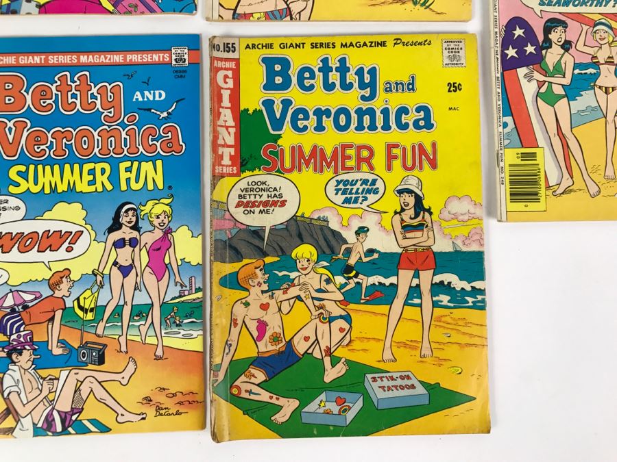 Betty And Veronica Christmas Spectacular #180, 241 And Betty And Veronica Summer Fun #224, 248, 236, 561, 155 Comic Books [Photo 10]